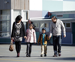 Family choosing a school in New Zealand